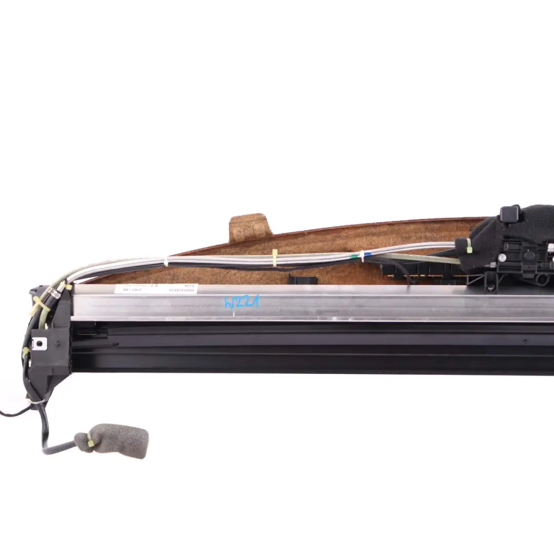 Persiana Enrollable Eléctrica Trasera Portapaquetes Negro para Mercedes W221 con número de pieza A2216904149 Mercedes W221 Persiana Enrollable Eléctrica Trasera Portapaquetes Negro - SKU A2216904149 - Número de pieza A2216904149