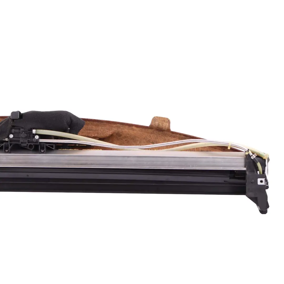 Tendina elettrica posteriore a rullo Ripiano porta pacchi Nero per Mercedes W221 con numero di parte A2216904149 Mercedes W221 Tendina elettrica posteriore a rullo Ripiano porta pacchi Nero - SKU A2216904149 - Numero di parte A2216904149