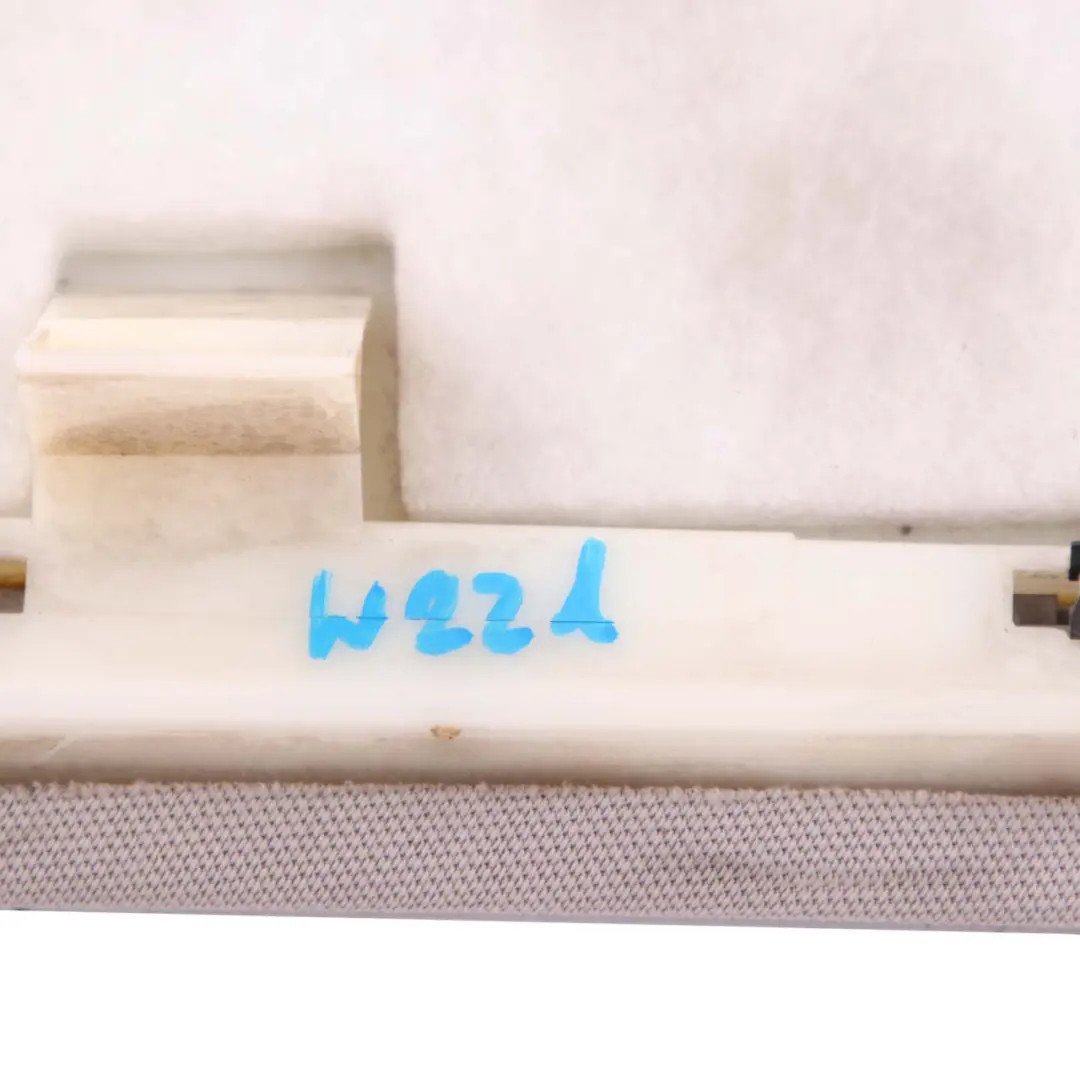 Panneau de recouvrement du montant arrière droit gris pour Mercedes W221 à propos du numéro de pièce A2216904625 Mercedes W221 Panneau de recouvrement du montant arrière droit gris - SKU A2216904625 - Numéro de pièce A2216904625