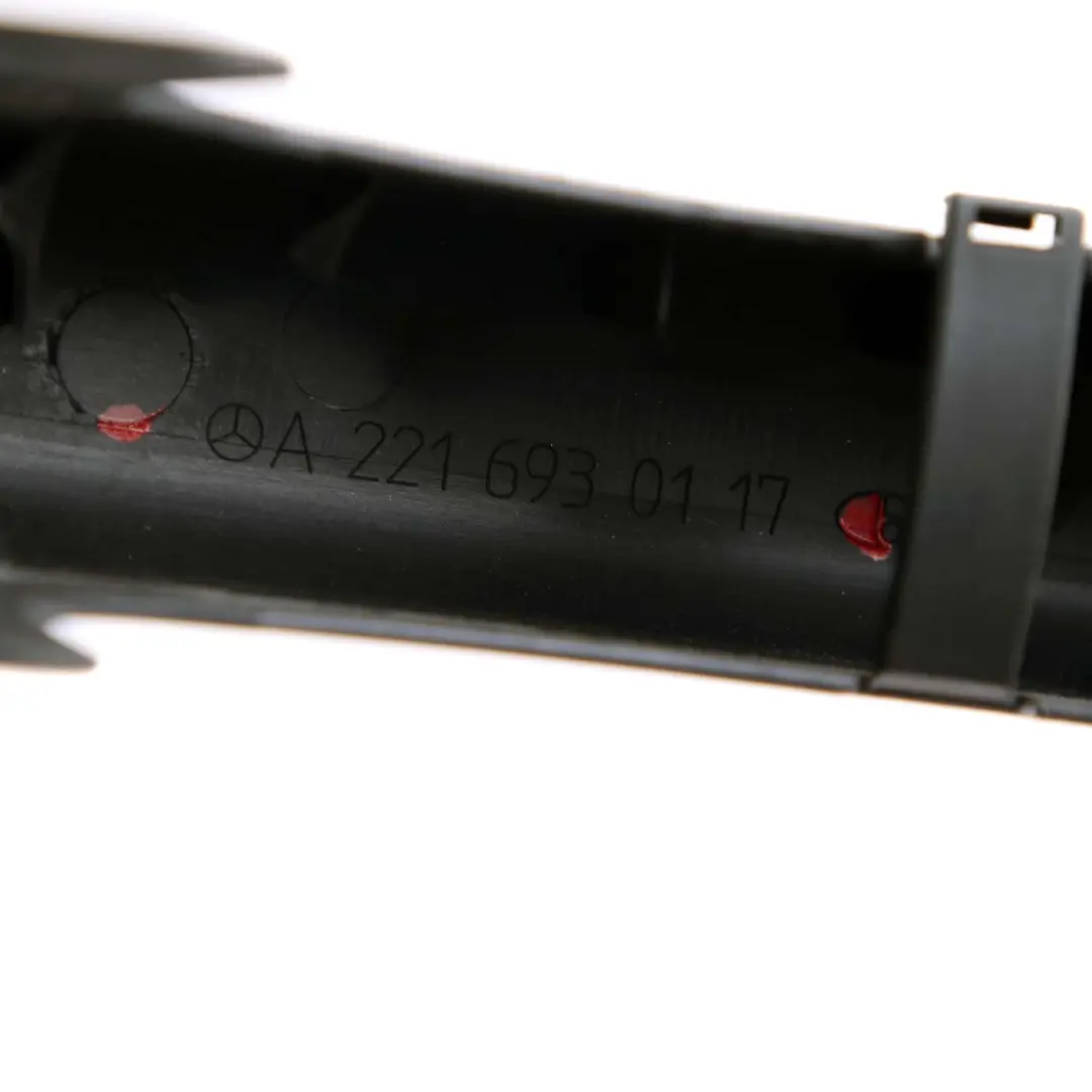 Mercedes-Benz W221 Coperchio baule posteriore sinistro Coperchio cerniera nero per con numero di parte A2216930117 Mercedes-Benz W221 Coperchio baule posteriore sinistro Coperchio cerniera nero - SKU A2216930117 - Numero di parte A2216930117