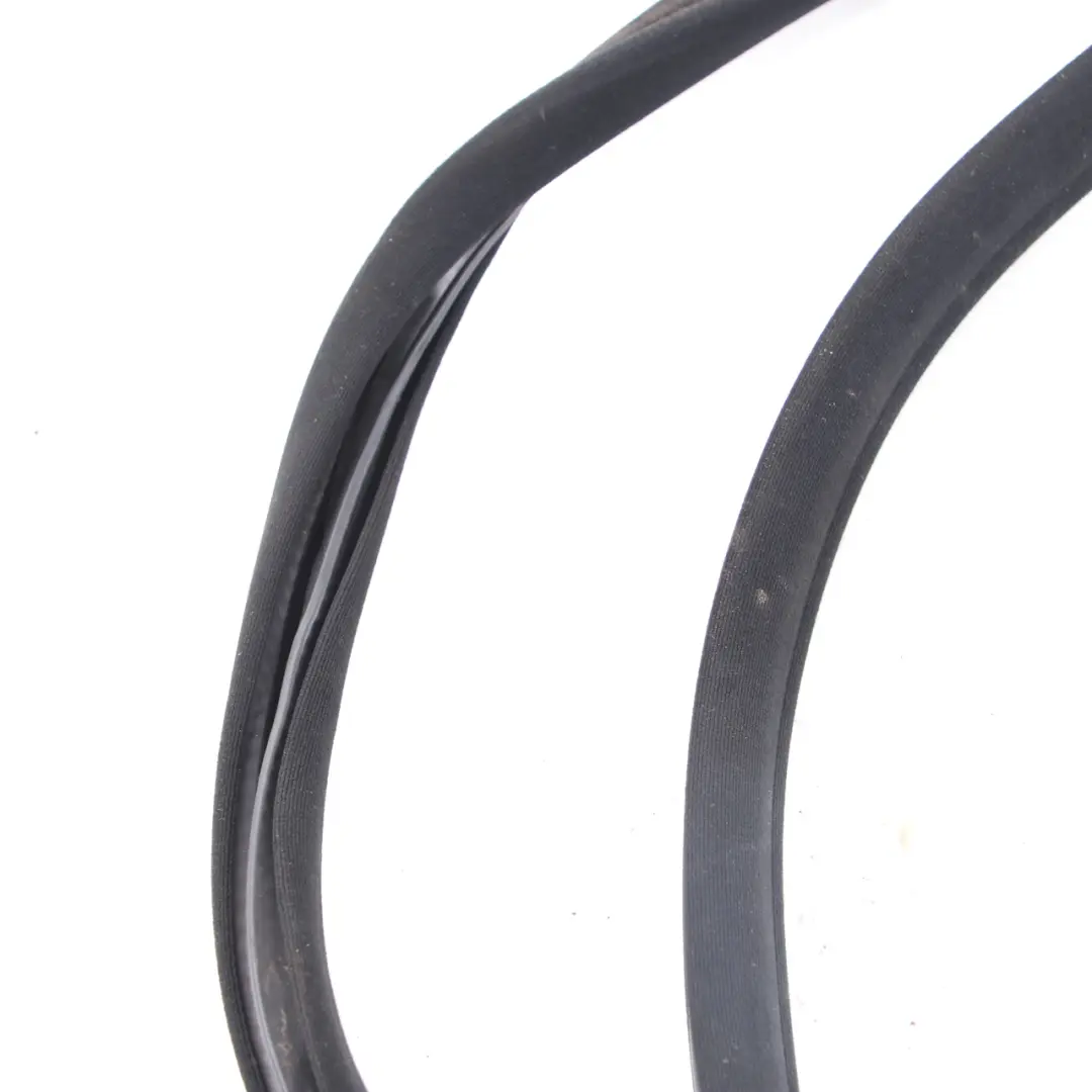 Door Seal Edge Protection Gasket Rear Left Right N/O/S to Mercedes W221 with Part number A2216970951 Mercedes W221 Door Seal Edge Protection Gasket Rear Left Right N/O/S - SKU A2216970951 - Part number A2216970951