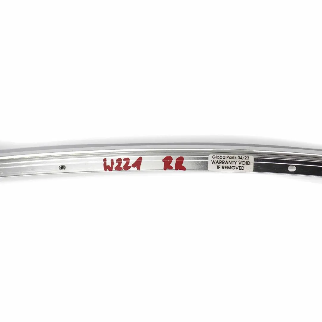  Baguette d'encadrement Mercedes W221 Arrière Droite vitre porte Chromé - SKU A2216980680 - Numéro de pièce A2216980680