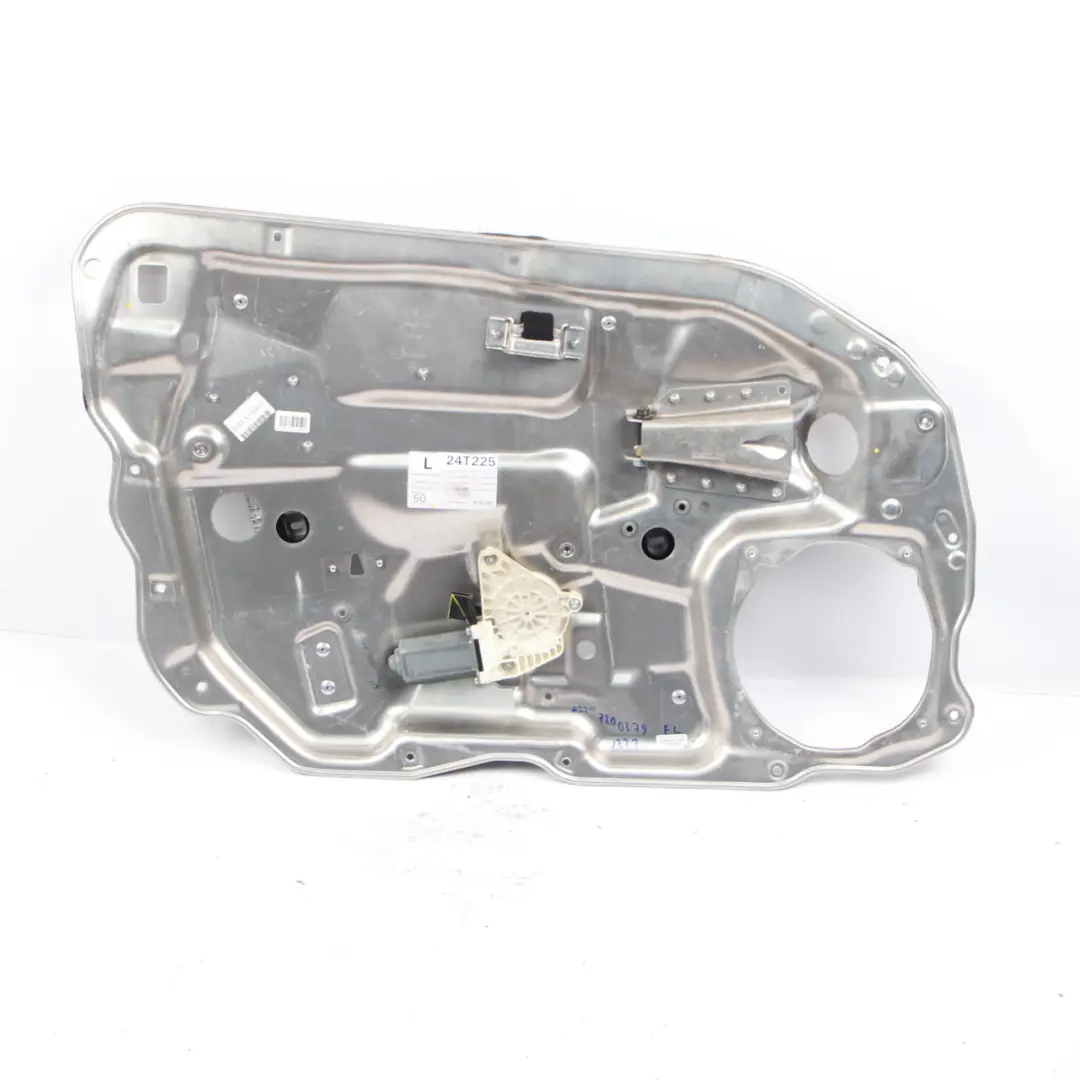 Window Lifter Front Left N/S Window Regulator Motor to Mercedes W221 with Part number A2217200379 Mercedes W221 Window Lifter Front Left N/S Window Regulator Motor - SKU A2217200379 - Part number A2217200379