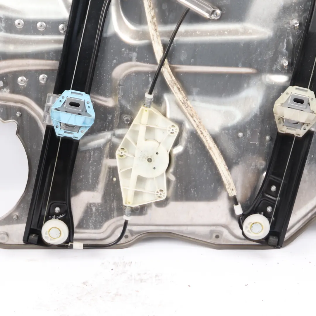 Window Lifter Front Left N/S Window Regulator Motor to Mercedes W221 with Part number A2217200379 Mercedes W221 Window Lifter Front Left N/S Window Regulator Motor - SKU A2217200379 - Part number A2217200379