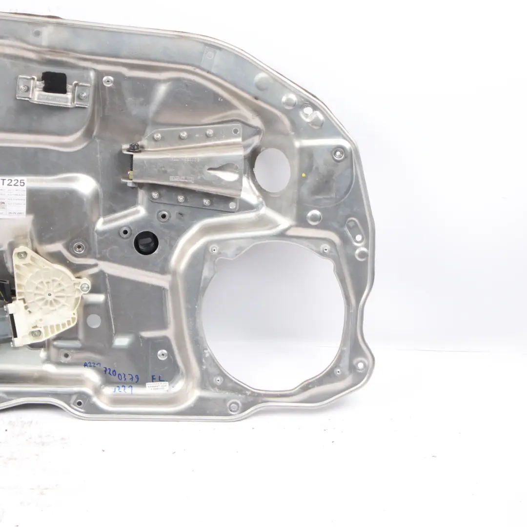 Window Lifter Front Left N/S Window Regulator Motor to Mercedes W221 with Part number A2217200379 Mercedes W221 Window Lifter Front Left N/S Window Regulator Motor - SKU A2217200379 - Part number A2217200379