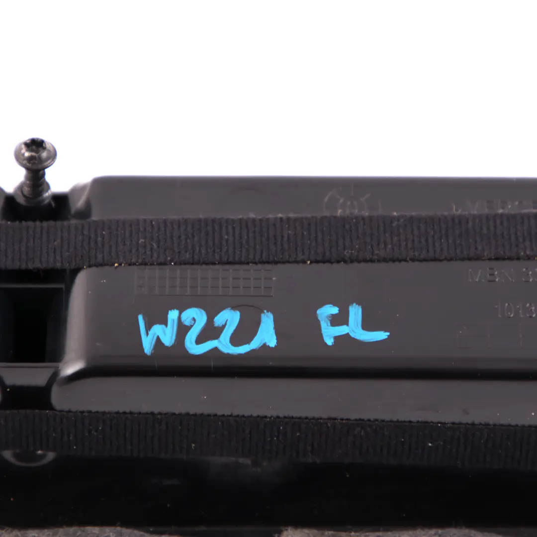 Mercedes-Benz S W221 Front Left N/S Door Card Armrest Trim Panel Black Leather to with Part number A2217201795 Mercedes-Benz S W221 Front Left N/S Door Card Armrest Trim Panel Black Leather - SKU A2217201795 - Part number A2217201795