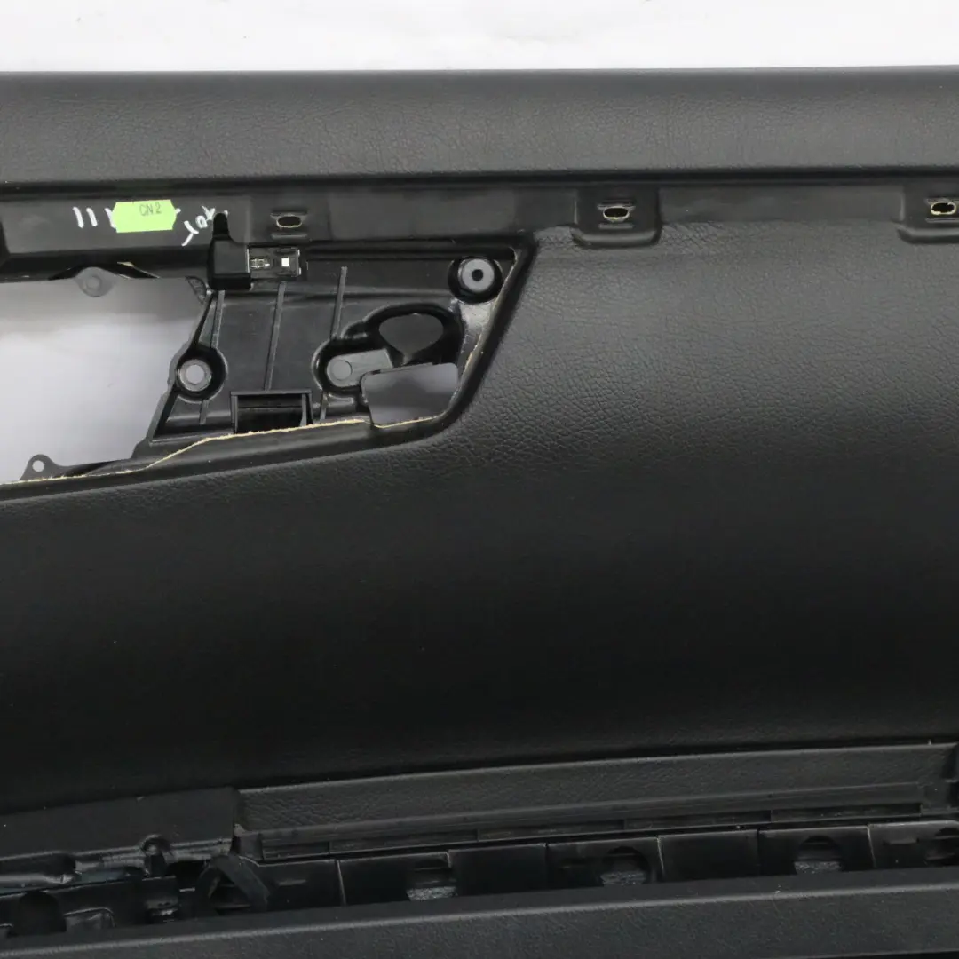 Coperchio della scheda porta destra rivestimento pelle nera Nappa per Mercedes W221 con numero di parte A2217201879 Mercedes W221 Coperchio della scheda porta destra rivestimento pelle nera Nappa - SKU A2217201879-1 - Numero di parte A2217201879