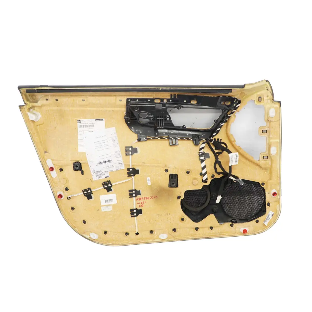 Frente Derecha O / Panel De La tarjeta De puerta De cuero negro para Mercedes W221 con número de pieza A2217202079 Mercedes W221 Frente Derecha O / Panel De La tarjeta De puerta De cuero negro - SKU A2217202079 - Número de pieza A2217202079