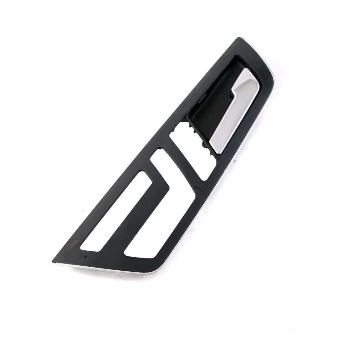 Klamka Drzwi Przednia Prawa Przód Prawy do Mercedes W221 o numerze A2217205848 Mercedes W221 Klamka Drzwi Przednia Prawa Przód Prawy - SKU A2217205848 - Numer Części A2217205848