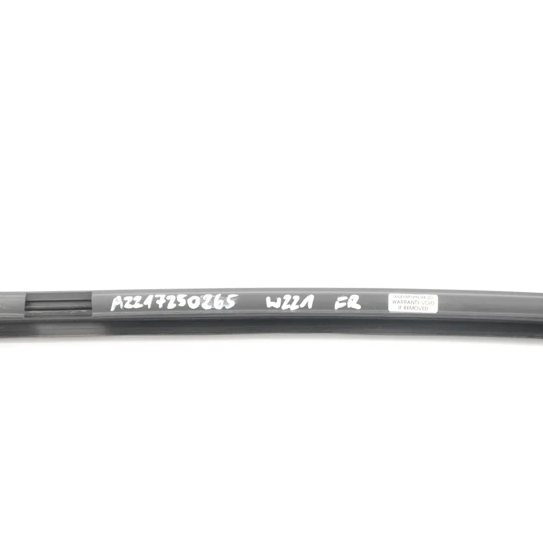 Guarnizione Finestrino Porta Anteriore Destra Striscia per Mercedes W221 con numero di parte A2217250265 Mercedes W221 Guarnizione Finestrino Porta Anteriore Destra Striscia - SKU A2217250265 - Numero di parte A2217250265