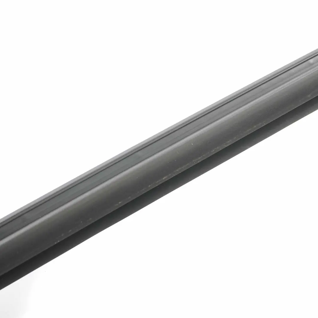 Mercedes W221 Guarnizione Finestrino Porta Anteriore Destra Striscia - SKU A2217250265 - Numero di parte A2217250265