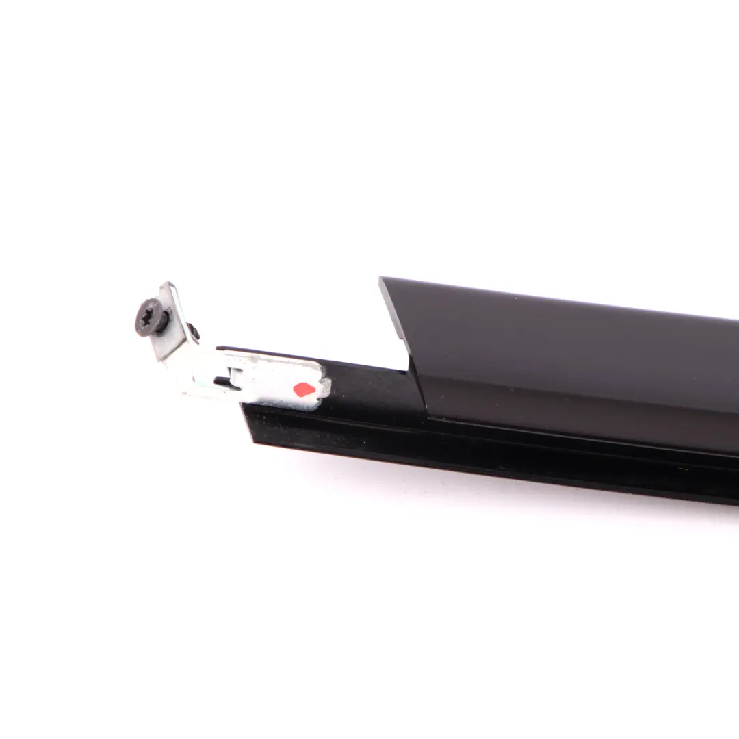 Arrière Gauche Barre guidage pour fenêtre Barre garniture pour Mercedes W221 Porte à propos du numéro de pièce A2217300119 Mercedes W221 Porte Arrière Gauche Barre guidage pour fenêtre Barre garniture - SKU A2217300119 - Numéro de pièce A2217300119