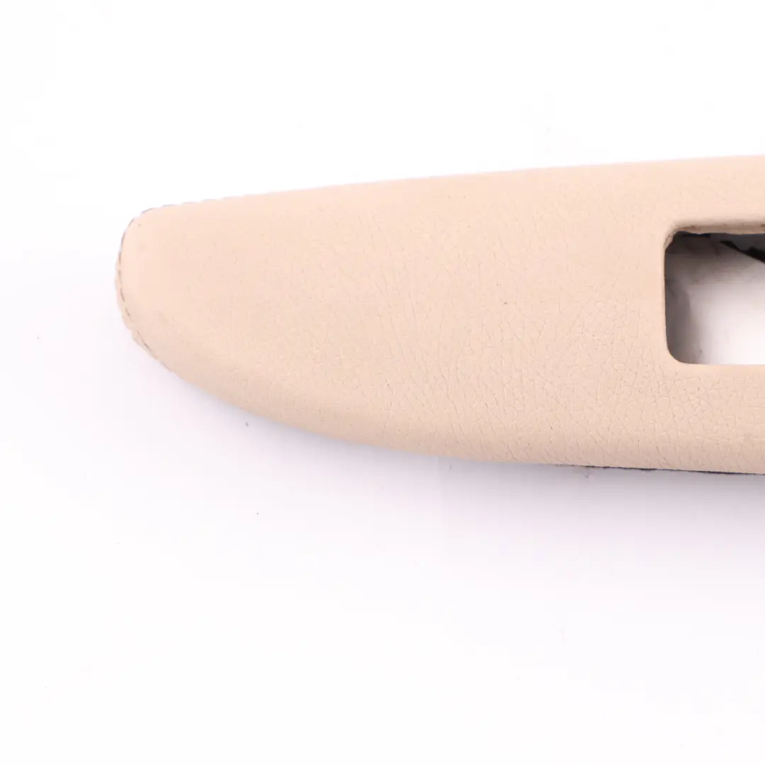 Tarjeta Puerta Ajuste Cubierta Trasera Izquierda Beige para Mercedes W221 con número de pieza A2217300389 Mercedes W221 Tarjeta Puerta Ajuste Cubierta Trasera Izquierda Beige - SKU A2217300389 - Número de pieza A2217300389