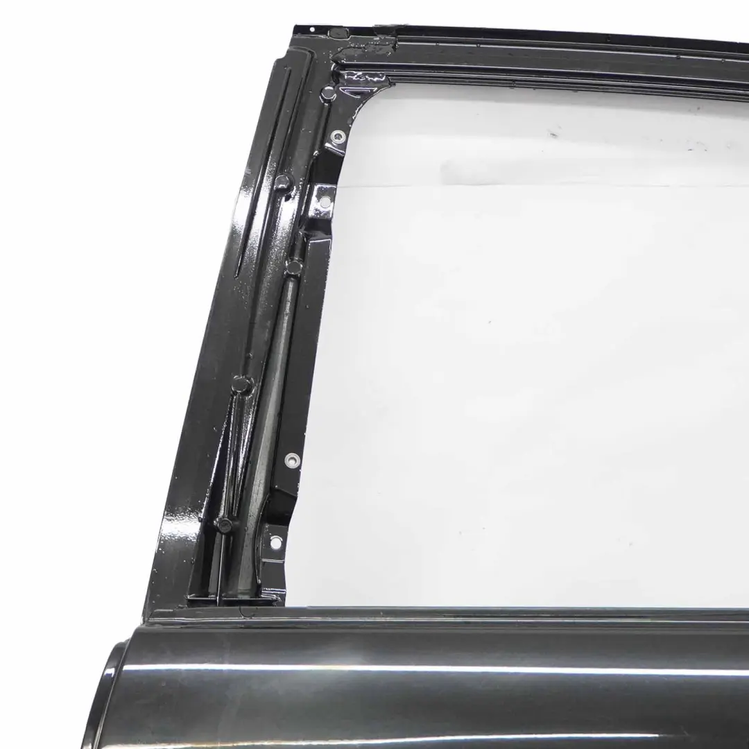 Porta posteriore sinistra lunga Obsidian Black Metallic - 197 per Mercedes W221 con numero di parte A2217300505 Mercedes W221 Porta posteriore sinistra lunga Obsidian Black Metallic - 197 - SKU A2217300505-OB - Numero di parte A2217300505