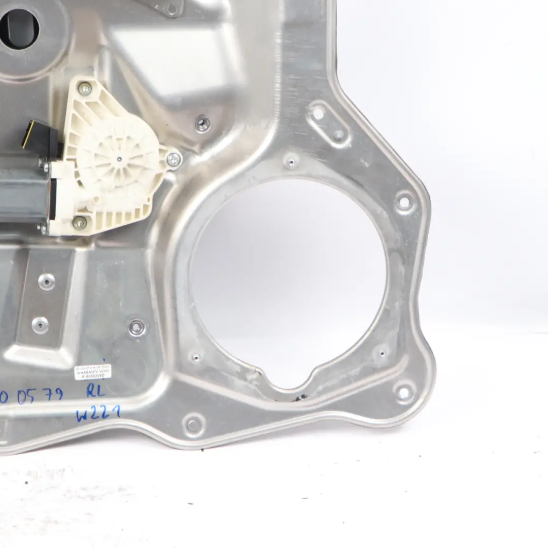 Window Lifter Rear Left N/S Window Regulator Motor to Mercedes W221 with Part number A2217300579 Mercedes W221 Window Lifter Rear Left N/S Window Regulator Motor - SKU A2217300579 - Part number A2217300579