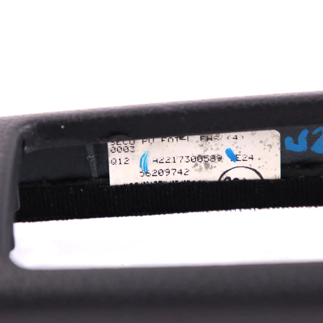 Panneau de recouvrement du commutateur carte porte arrière gauche pour Mercedes W221 à propos du numéro de pièce A2217300589 Mercedes W221 Panneau de recouvrement du commutateur carte porte arrière gauche - SKU A2217300589 - Numéro de pièce A2217300589