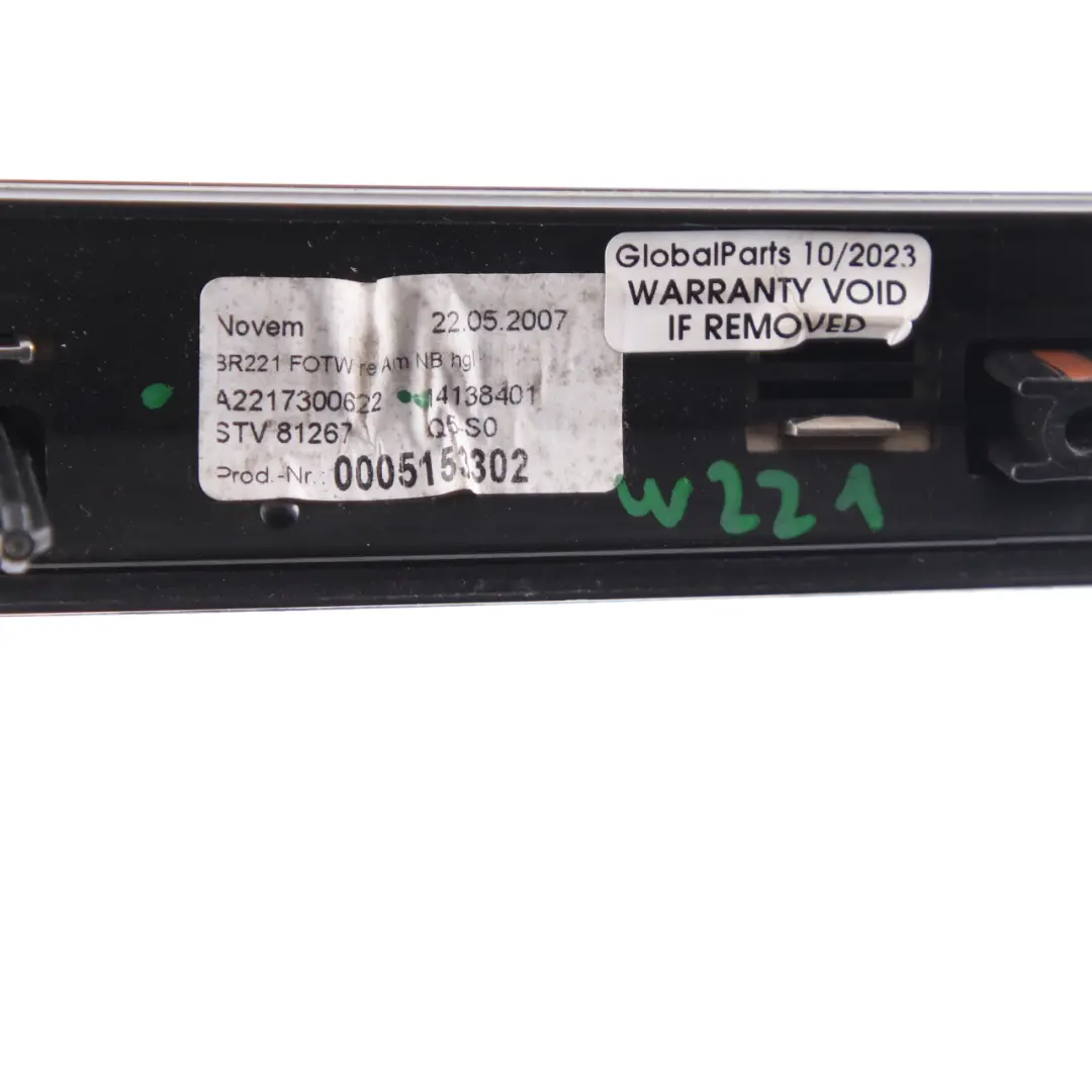 Bande décorative de porte arrière droite pour Mercedes W221 à propos du numéro de pièce A2217300622 Mercedes W221 Bande décorative de porte arrière droite - SKU A2217300622 - Numéro de pièce A2217300622