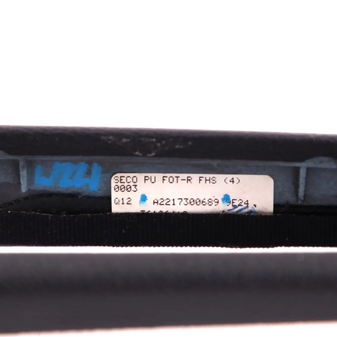 Panneau de recouvrement du commutateur porte arrière droite pour Mercedes W221 à propos du numéro de pièce A2217300689 Mercedes W221 Panneau de recouvrement du commutateur porte arrière droite - SKU A2217300689 - Numéro de pièce A2217300689