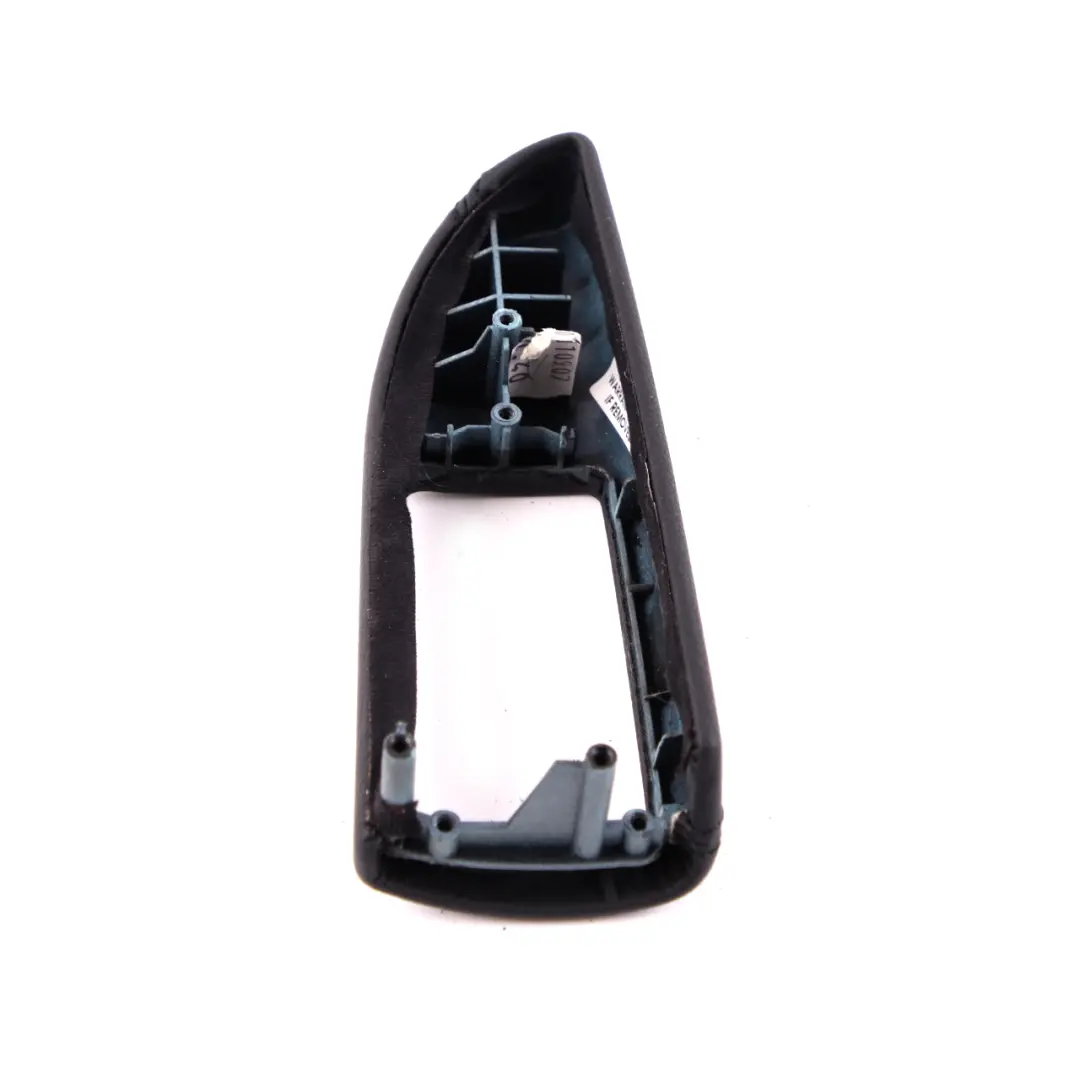 Hinten Rechts Tür Karte Schalter Trim Cover Panel für Mercedes W221 mit Teilenummer A2217300689 Mercedes W221 Hinten Rechts Tür Karte Schalter Trim Cover Panel - SKU A2217300689 - Teilenummer A2217300689