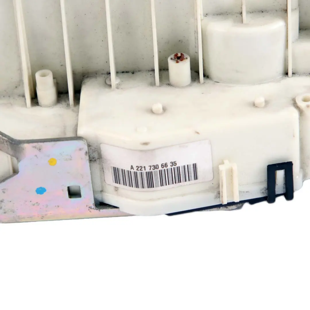 Mercedes-Benz S-Class W221 Rear Right O/S Door Lock Latch Mechanism to with Part number A2217306635 Mercedes-Benz S-Class W221 Rear Right O/S Door Lock Latch Mechanism - SKU A2217306635 - Part number A2217306635