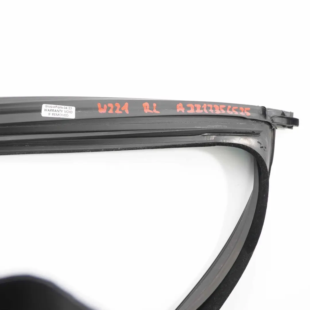  Joint vitre Mercedes W221 V221 Porte Arrière gauche d'étanchéité - SKU A2217356525 - Numéro de pièce A2217356525