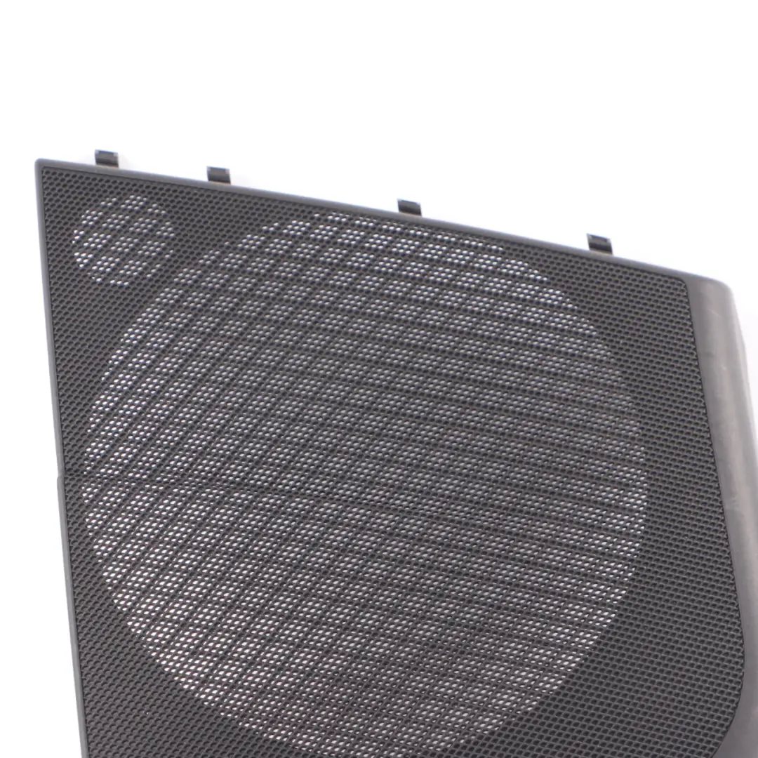 Cubierta altavoz Puerta trasera Izquierda Recorte para Mercedes W221 con número de pieza A2217370188 Mercedes W221 Cubierta altavoz Puerta trasera Izquierda Recorte - SKU A2217370188 - Número de pieza A2217370188
