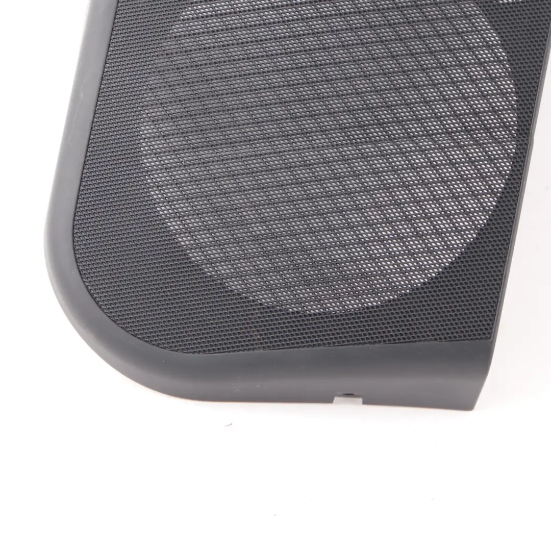 Copertura altoparlante posteriore destro nero per Mercedes W221 con numero di parte A2217370288 Mercedes W221 Copertura altoparlante posteriore destro nero - SKU A2217370288 - Numero di parte A2217370288