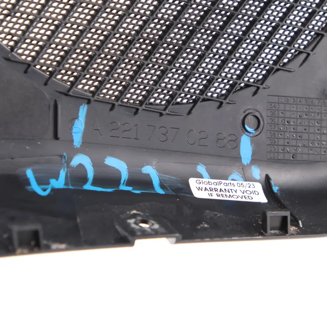 Copertura altoparlante posteriore destro nero per Mercedes W221 con numero di parte A2217370288 Mercedes W221 Copertura altoparlante posteriore destro nero - SKU A2217370288 - Numero di parte A2217370288