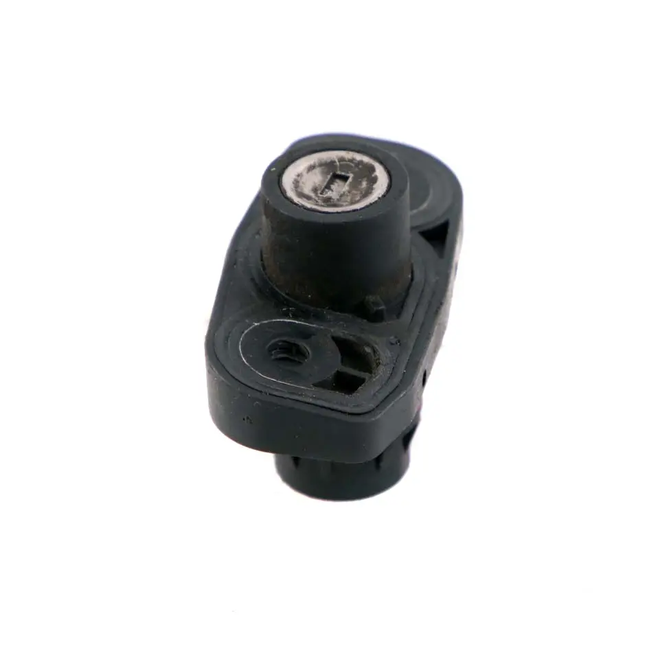 W216 W221 Zamek Klapy Bagażnika do Mercedes o numerze A2217500061 Mercedes W216 W221 Zamek Klapy Bagażnika - SKU A2217500061 - Numer Części A2217500061