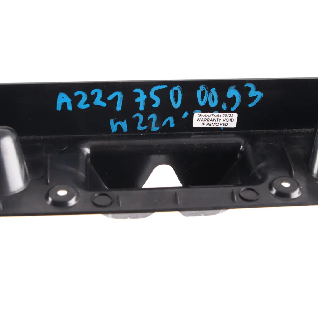 Portellone Posteriore Bagagliaio Serratura Finitura per Mercedes W221 con numero di parte A2217500093 Mercedes W221 Portellone Posteriore Bagagliaio Serratura Finitura - SKU A2217500093 - Numero di parte A2217500093