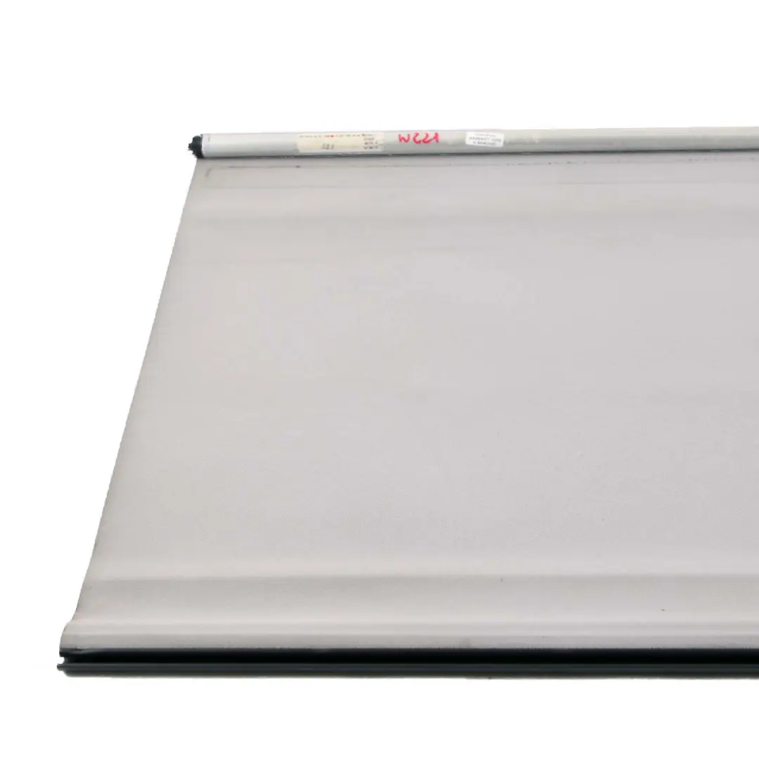 Techo solar panorámico Persiana enrollable delantera Gris para Mercedes W221 con número de pieza A2217800040 Mercedes W221 Techo solar panorámico Persiana enrollable delantera Gris - SKU A2217800040 - Número de pieza A2217800040