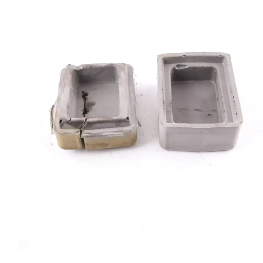 Zentrale Türverriegelung Vakuum Pumpen Abdeckung für Mercedes W212 W204 mit Teilenummer A2218000035 Mercedes W212 W204 Zentrale Türverriegelung Vakuum Pumpen Abdeckung - SKU A2218000035 - Teilenummer A2218000035