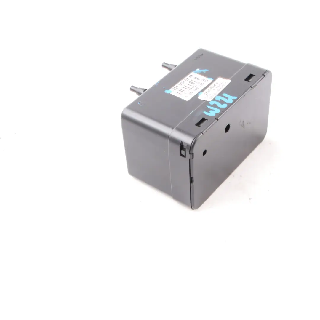 Blocco Porta Centrale Pompa Vuoto per Mercedes W221 con numero di parte A2218000248 Mercedes W221 Blocco Porta Centrale Pompa Vuoto - SKU A2218000248 - Numero di parte A2218000248