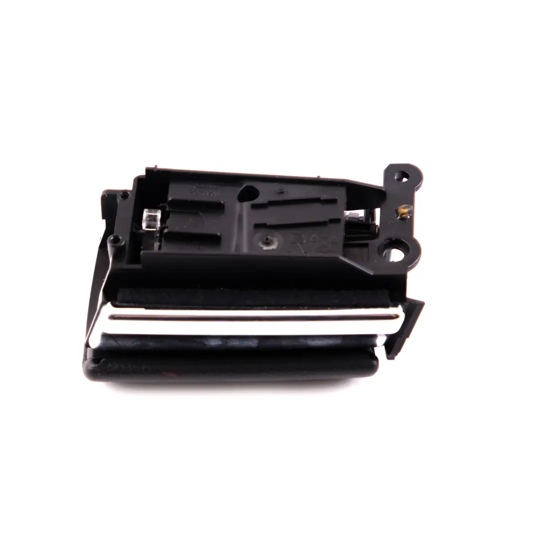 Mercedes-Benz S W221 Posteriore destro Porta Posacenere copertura in pelle per con numero di parte A2218101230 Mercedes-Benz S W221 Posteriore destro Porta Posacenere copertura in pelle - SKU A2218101230 - Numero di parte A2218101230