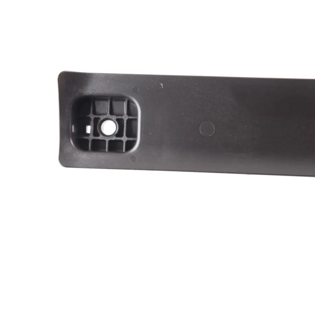 Roof Grab Bracket Headlining Handle Front Left N/S to Mercedes W221 with Part number A2218150114 Mercedes W221 Roof Grab Bracket Headlining Handle Front Left N/S - SKU A2218150114 - Part number A2218150114