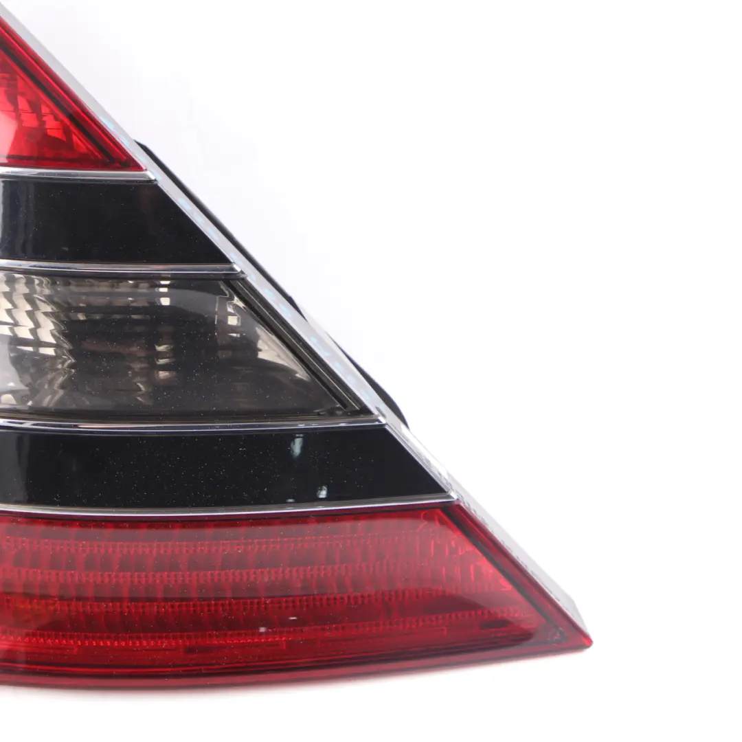 Socket Mercedes W221 Lamp Rear Left N/S Tail Light Wiring A2215450328 to Plug with Part number A2218200166 Plug Socket Mercedes W221 Lamp Rear Left N/S Tail Light Wiring A2215450328 - SKU A2218200166-1 - Part number A2218200166