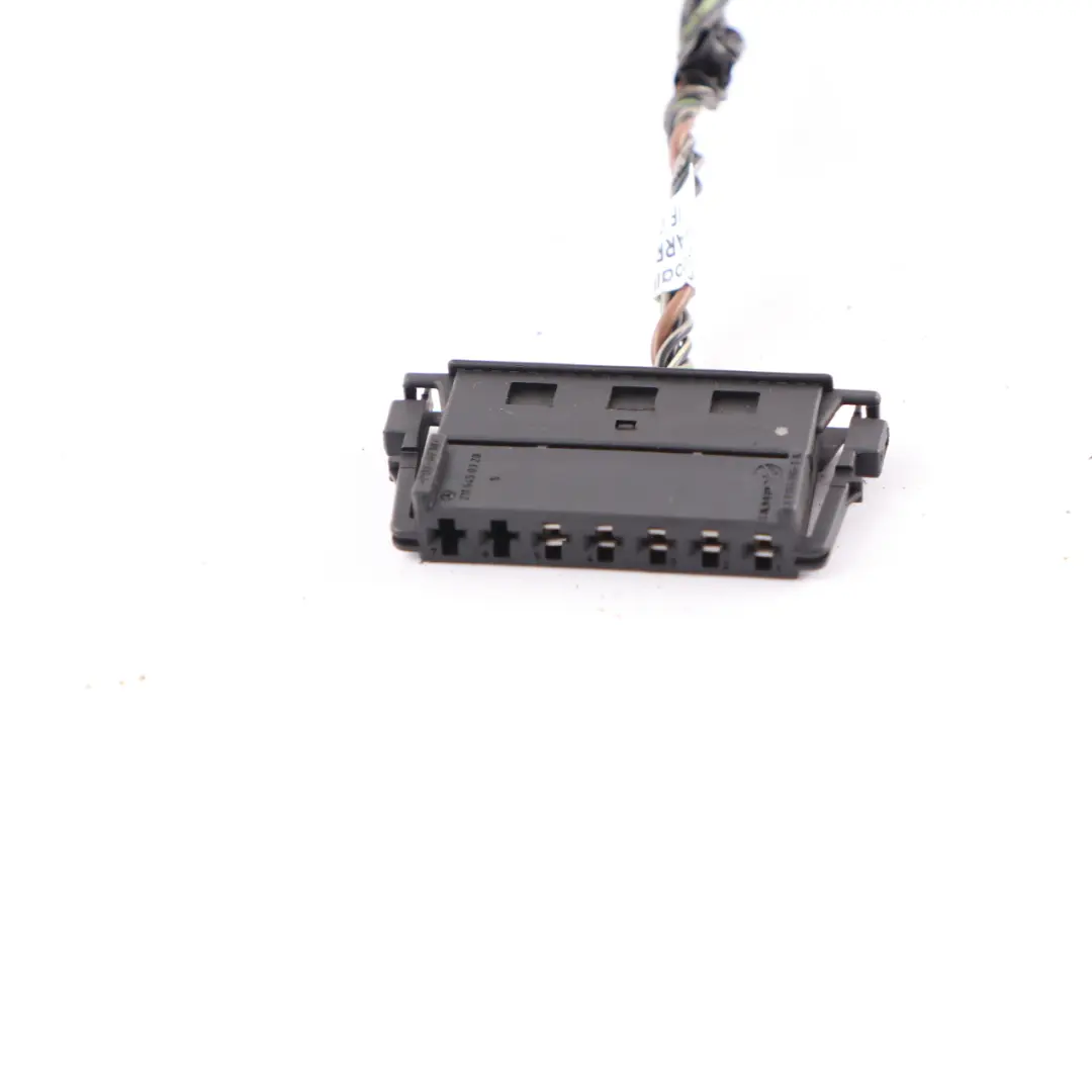 Socket Mercedes W221 Lamp Rear Left N/S Tail Light Wiring A2215450328 to Plug with Part number A2218200166 Plug Socket Mercedes W221 Lamp Rear Left N/S Tail Light Wiring A2215450328 - SKU A2218200166-1 - Part number A2218200166