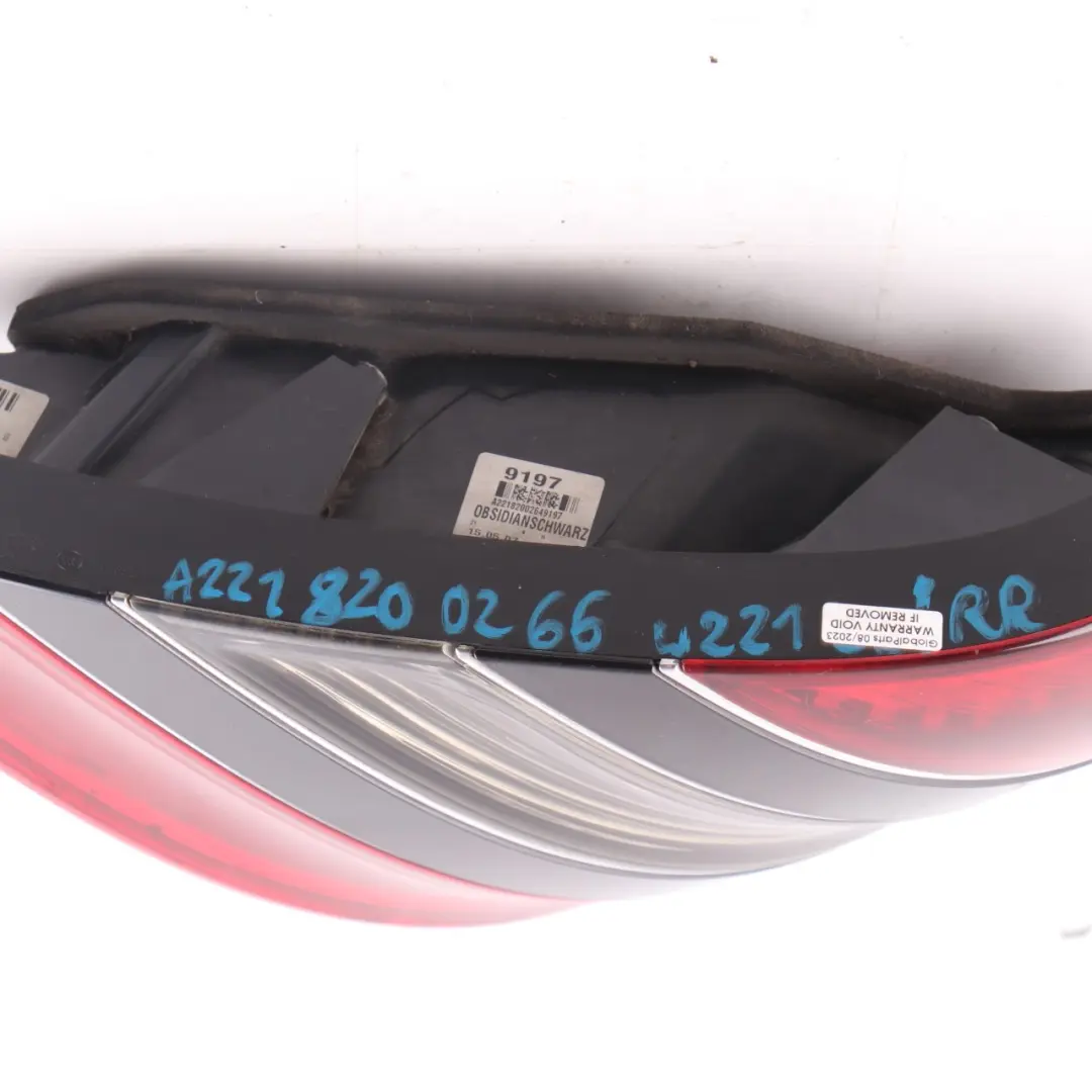 Lampe hinten rechts Rücklicht Obsidian Schwarz 197 A2218200264 für Mercedes W221 mit Teilenummer A2218200266 Mercedes W221 Lampe hinten rechts Rücklicht Obsidian Schwarz 197 A2218200264 - SKU A2218200266-OB - Teilenummer A2218200266
