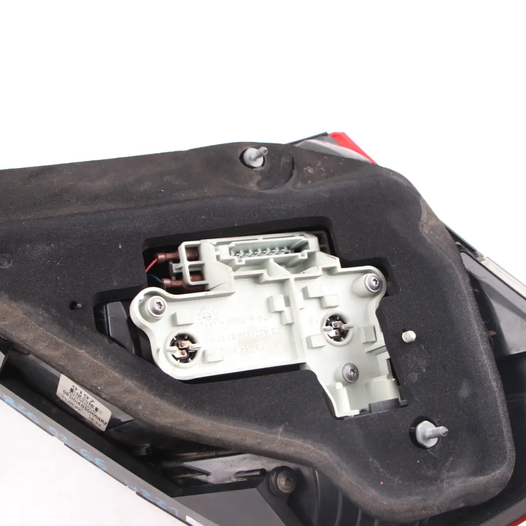 Lamp Rear Right O/S Tail Light Obsidian Black 197 A2218200264 to Mercedes W221 with Part number A2218200266 Mercedes W221 Lamp Rear Right O/S Tail Light Obsidian Black 197 A2218200264 - SKU A2218200266-OB - Part number A2218200266