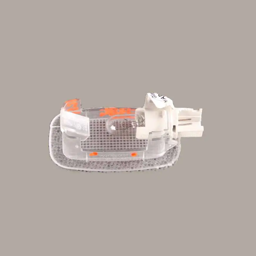 Mercedes-Benz C E Klasse W203 W210 Innenbeleuchtung Heckleuchte A2108203401  - SKU A2218200401 - Teilenummer A2218200401