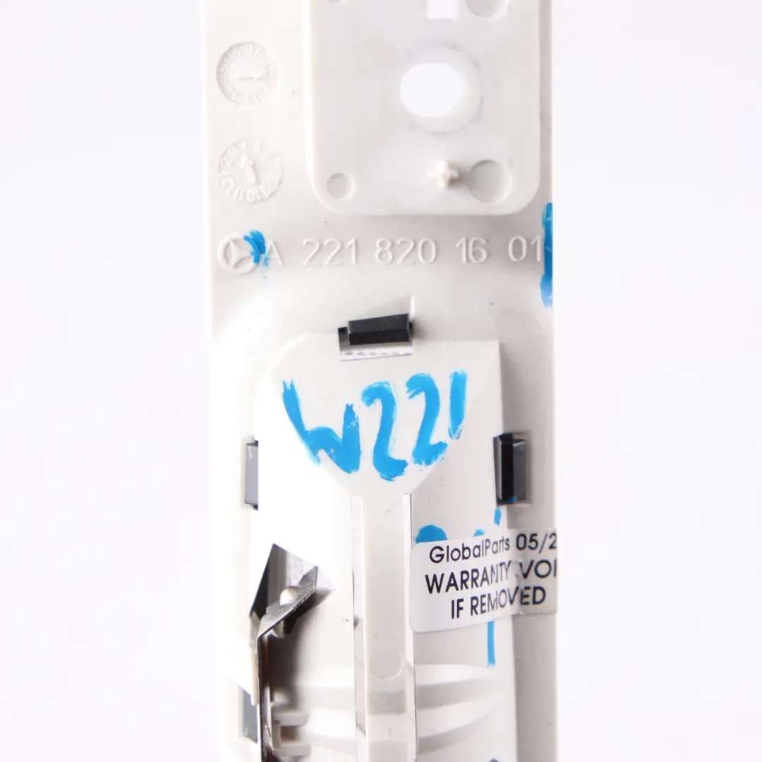 Luz Interior Trasera Interruptor Techo Luz Beige A2128205001 para Mercedes W212 con número de pieza A2218201601 Mercedes W212 Luz Interior Trasera Interruptor Techo Luz Beige A2128205001 - SKU A2218201601 - Número de pieza A2218201601