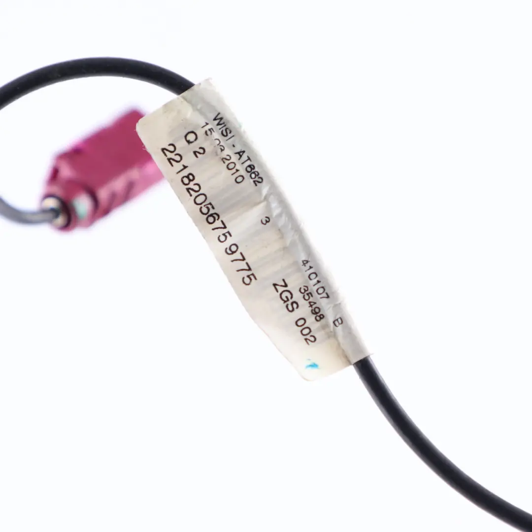 Roof Antenna Aerial Shark Iridium Silver Metallic 775 to Mercedes W221 with Part number A2218205675 Mercedes W221 Roof Antenna Aerial Shark Iridium Silver Metallic 775 - SKU A2218205675-IRS - Part number A2218205675