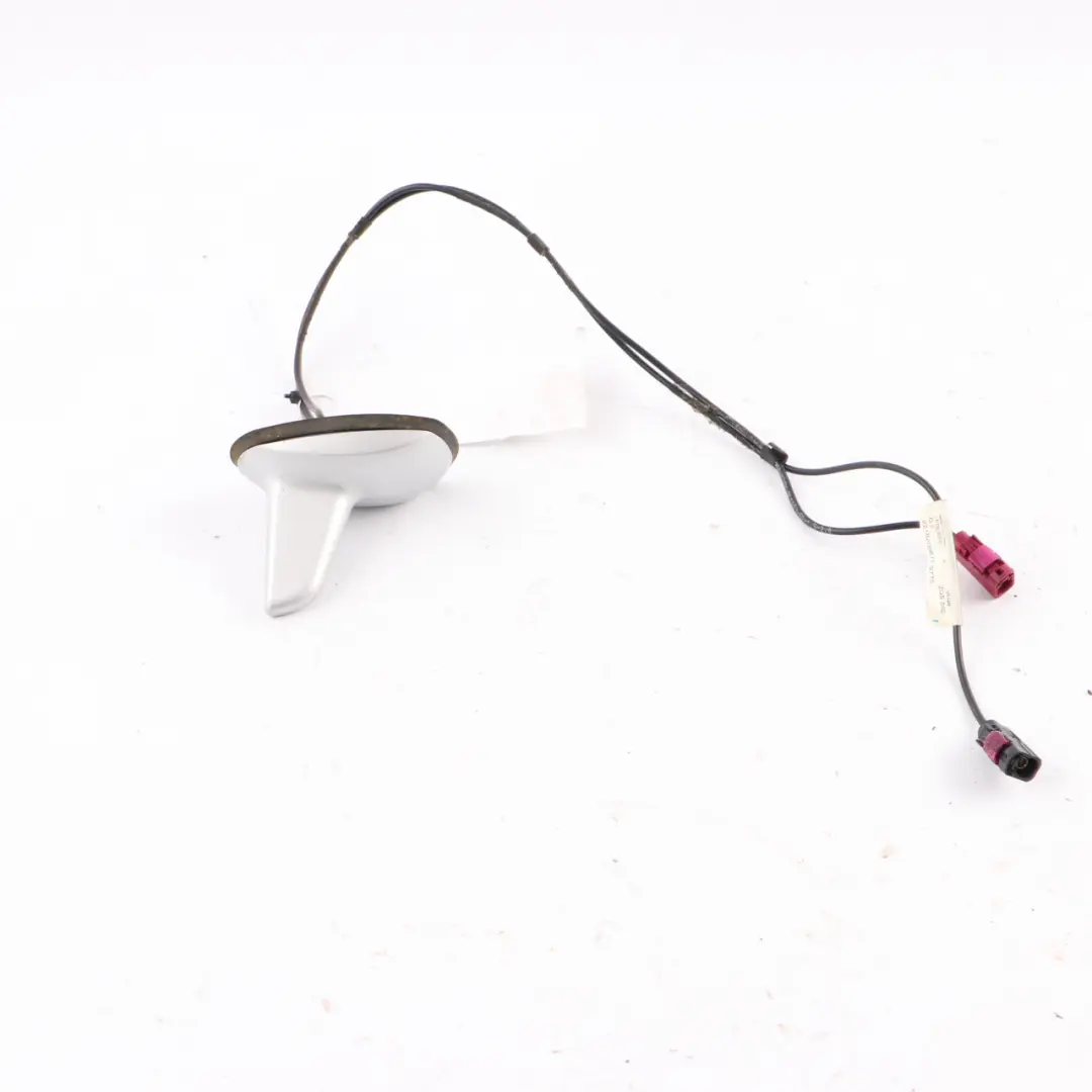 Roof Antenna Aerial Shark Iridium Silver Metallic 775 to Mercedes W221 with Part number A2218205675 Mercedes W221 Roof Antenna Aerial Shark Iridium Silver Metallic 775 - SKU A2218205675-IRS - Part number A2218205675