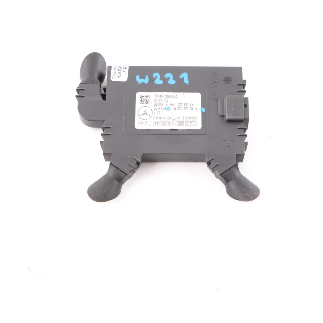 Anti Theft Roof Alarm Ultrasonic Motion Sensor Unit to Mercedes W221 with Part number A2218207510 Mercedes W221 Anti Theft Roof Alarm Ultrasonic Motion Sensor Unit - SKU A2218207510 - Part number A2218207510