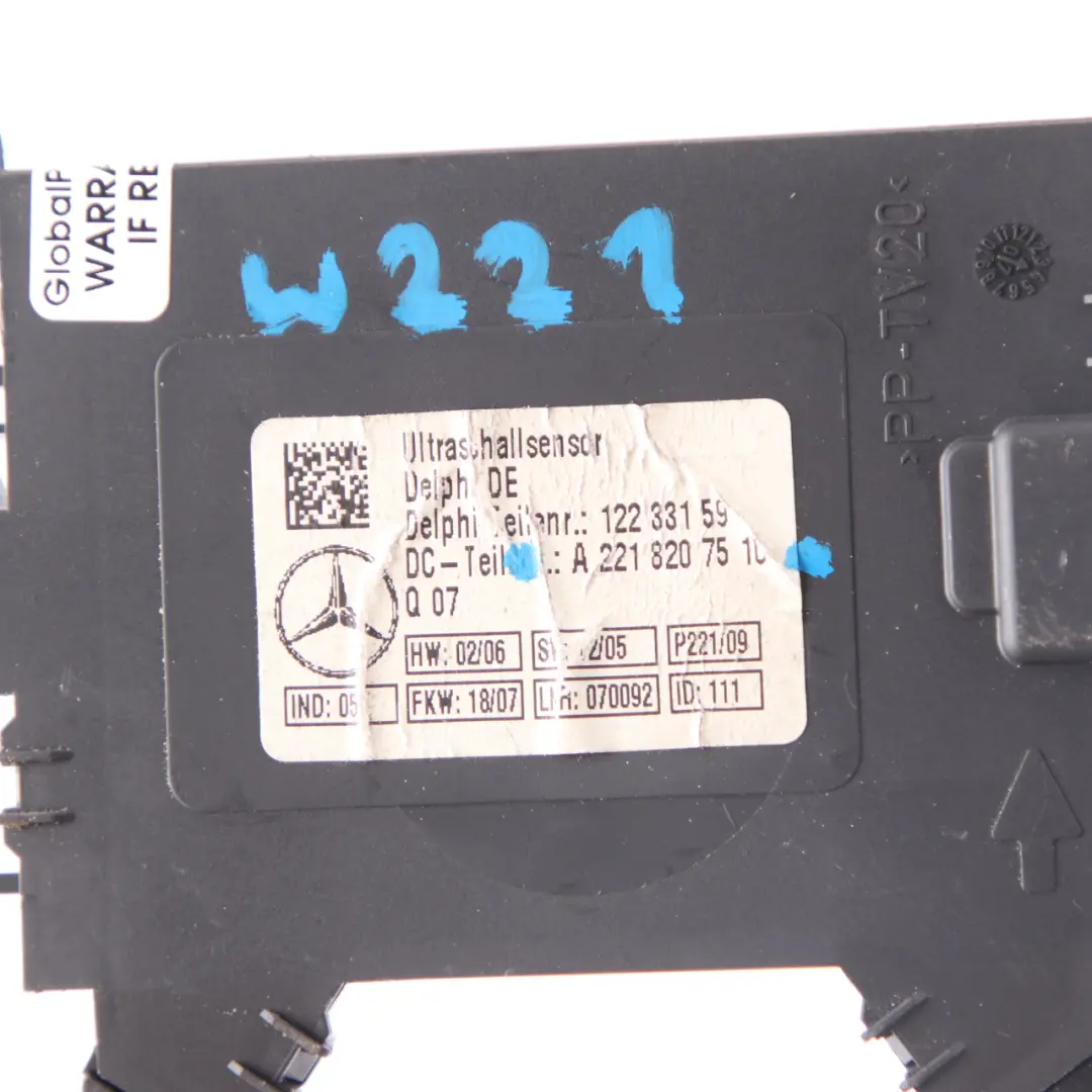 Anti Theft Roof Alarm Ultrasonic Motion Sensor Unit to Mercedes W221 with Part number A2218207510 Mercedes W221 Anti Theft Roof Alarm Ultrasonic Motion Sensor Unit - SKU A2218207510 - Part number A2218207510