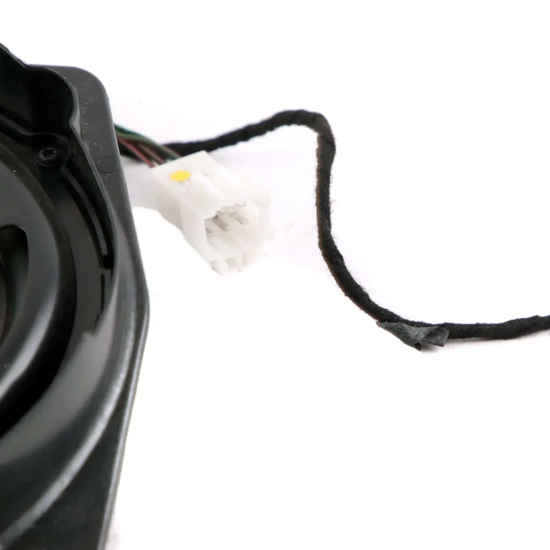 Mercedes W221 Puerta Altavoz Logic7 Unidad Audio Delantero Izquierdo - SKU A2218207702 - Número de pieza A2218207702