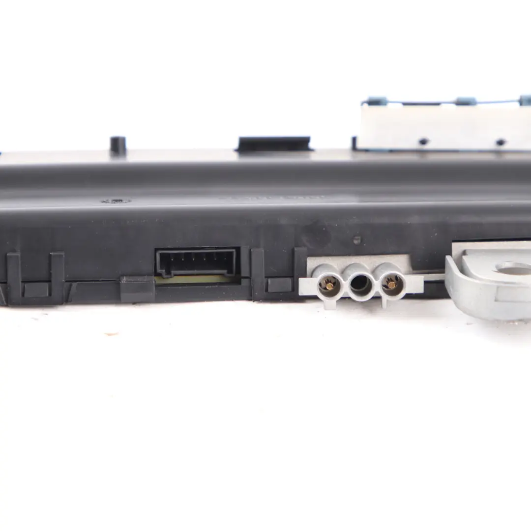 Antenna Amplifier Aerial Module Control Unit to Mercedes W221 with Part number A2218207989 Mercedes W221 Antenna Amplifier Aerial Module Control Unit - SKU A2218207989 - Part number A2218207989