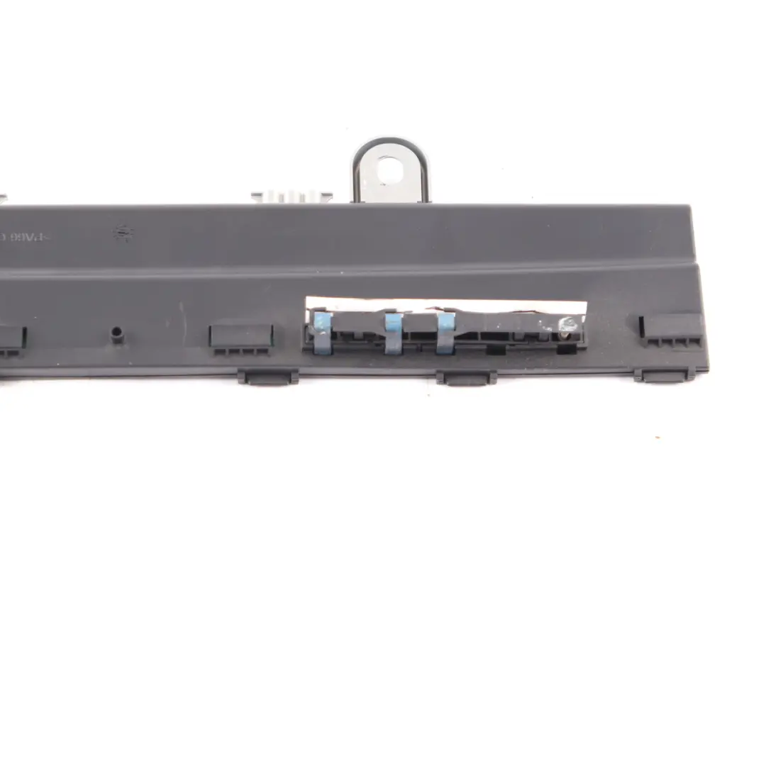 Antenna Amplifier Aerial Module Control Unit to Mercedes W221 with Part number A2218207989 Mercedes W221 Antenna Amplifier Aerial Module Control Unit - SKU A2218207989 - Part number A2218207989