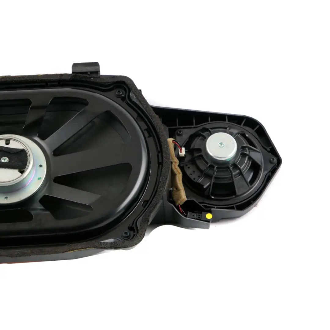 Lautsprecher Hinten Mitte LOGIC7 für Mercedes W221 mit Teilenummer A2218208102 Mercedes W221 Lautsprecher Hinten Mitte LOGIC7 - SKU A2218208102 - Teilenummer A2218208102