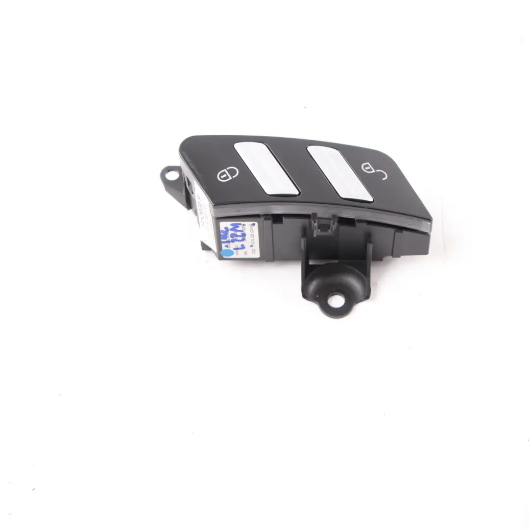 Porta Anteriore Destra Pulsante Interruttor Bloccaggio A2049058502 per Mercedes W204 con numero di parte A2218213151 Mercedes W204 Porta Anteriore Destra Pulsante Interruttor Bloccaggio A2049058502 - SKU A2218213151 - Numero di parte A2218213151